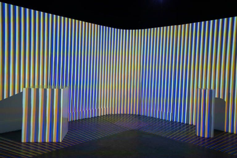 Canteiro de obras recebe exposição de arte